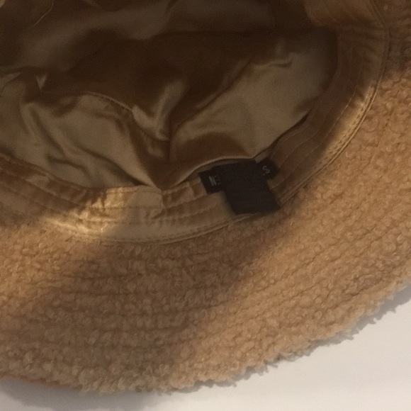 STEVE MADDEN faux fur sherling patchwork Bucket Hat - Picture 5 of 5